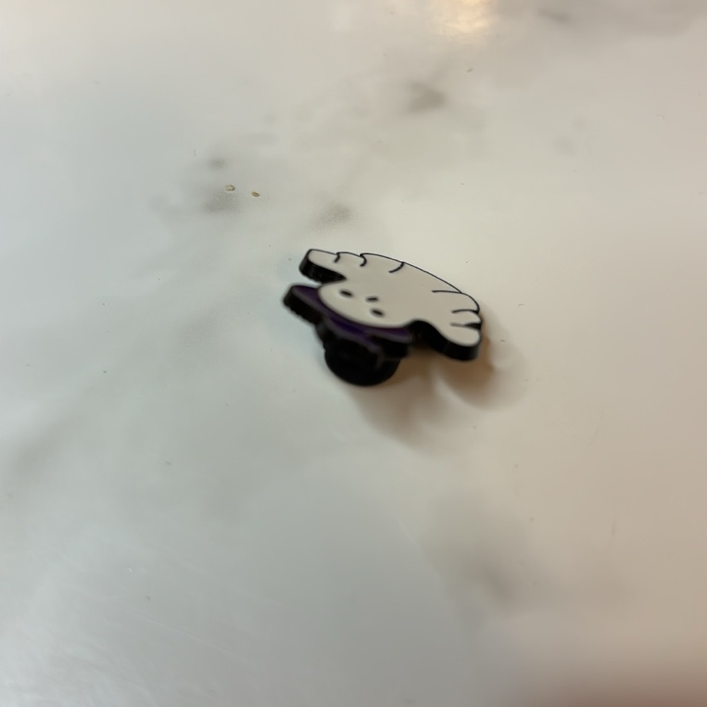 Cute & Spooky Ghost in a Witch Hat Metal and Enamel Pin - Picture 2 of 3